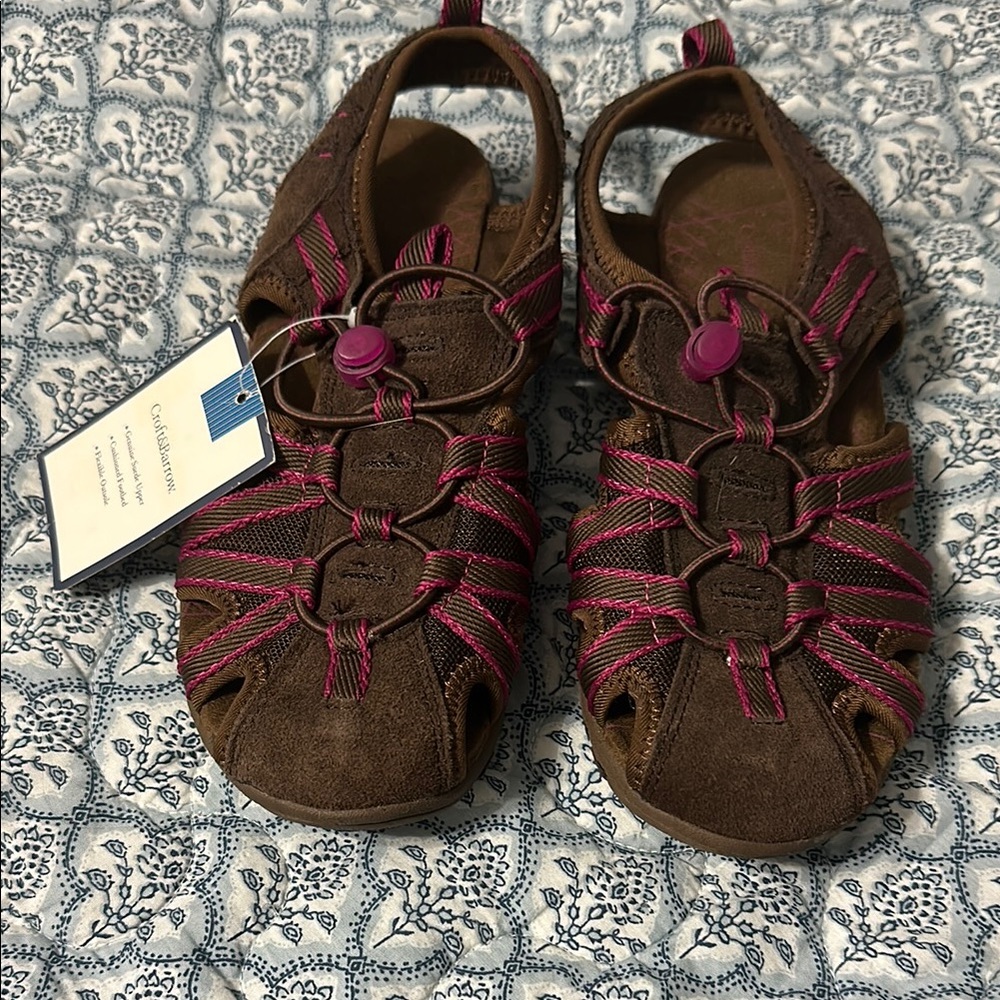 Croft & Barrow Brown and Pink Sandals size 6 med